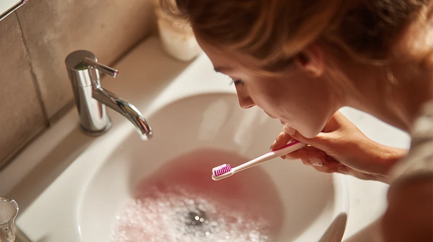 Bleeding Gums: Causes and Treatments